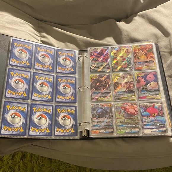 Vintage Pokémon 1st edition binder - Picture 10 of 13